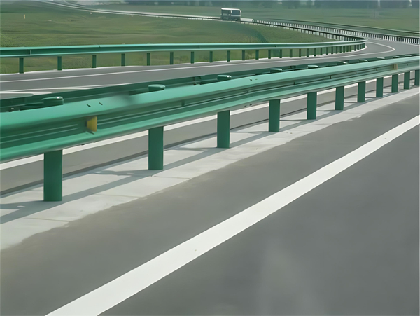 临沧高速护栏板守护安全广泛应用于多个行业