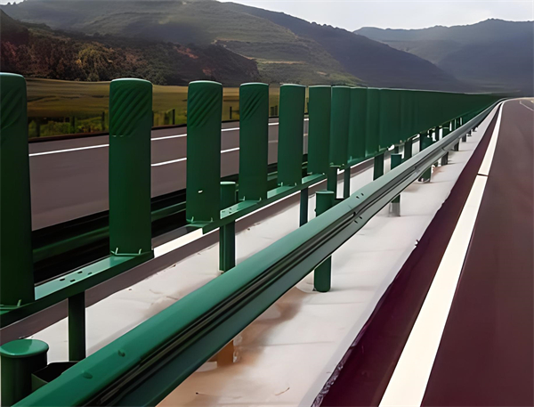 临沧三波护栏板在高速公路的应用